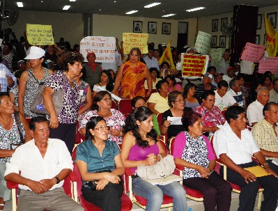 reunion-pueblos-chimbote-en-municipio